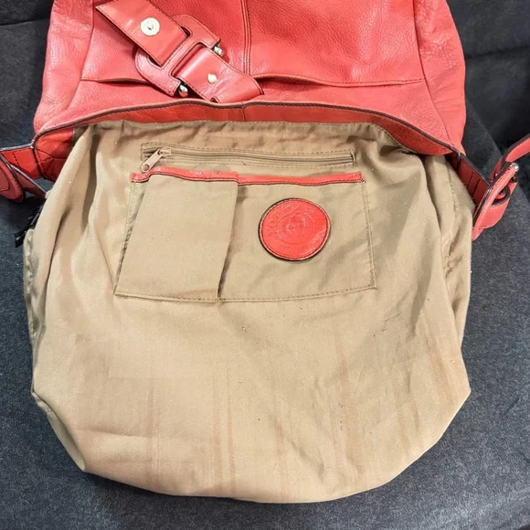 Vintage Etienne Aigner large coral Leather Shoulder Bag, snap closure - Picture 14 of 14